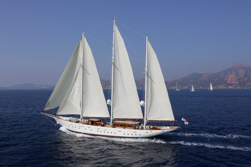 yacht xarifa